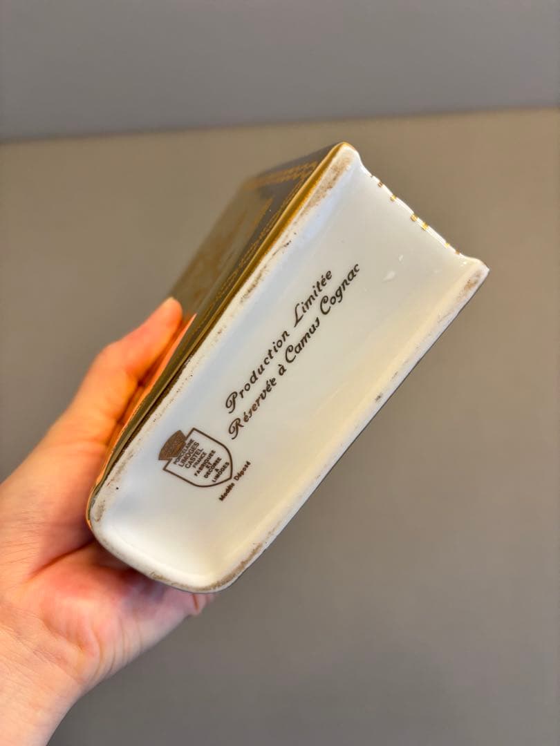 【未開栓】カミュ ナポレオン ブック ゴールド 700ml 希少　キャップ付き