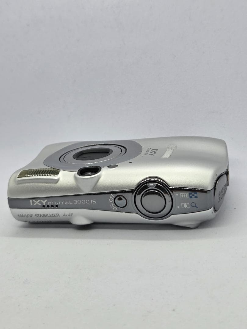 【美品】キャノン Canon IXY DIGITAL 3000 IS シルバー