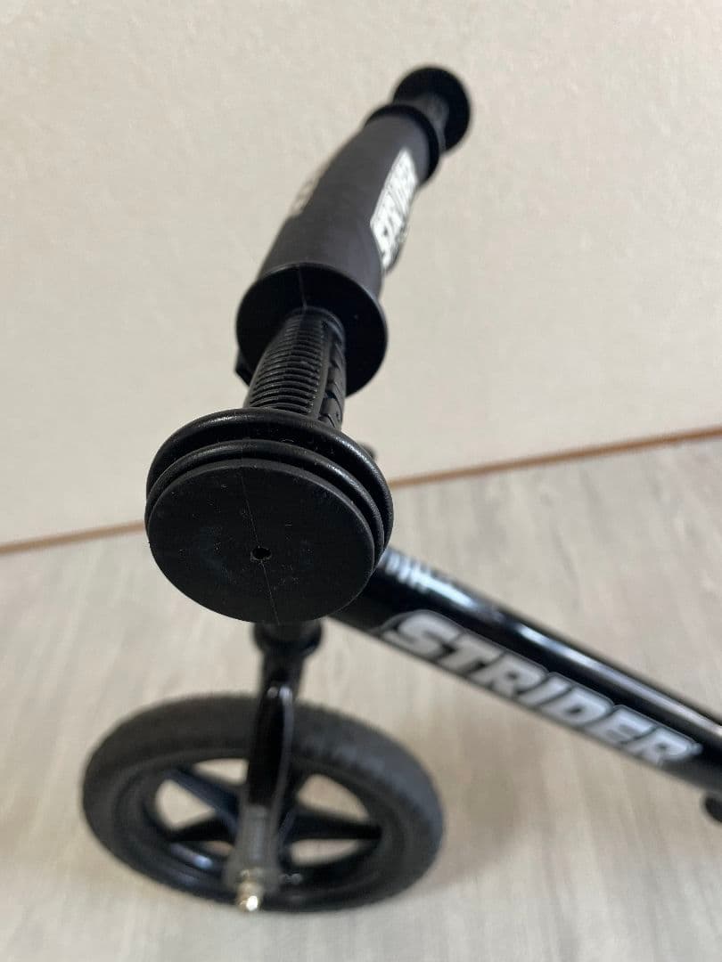 ストライダー 12インチ スポーツタイプ ブラック