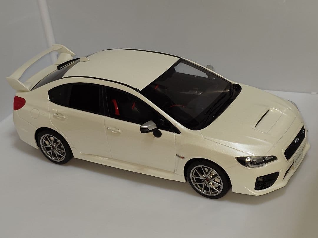京商 サムライ 1/18 WRX STI ホワイト ミニカー 1/18