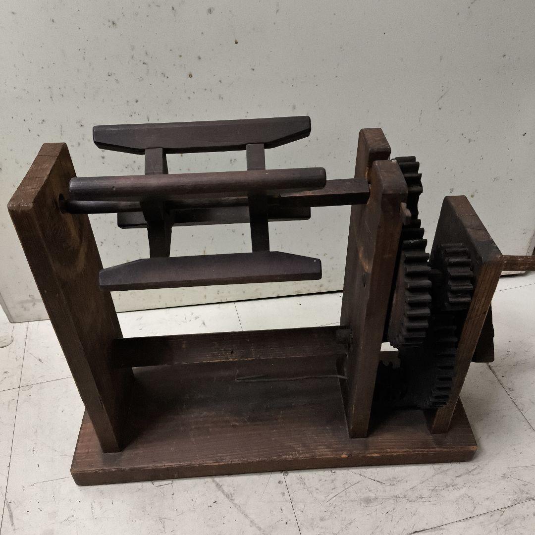骨とう品★多分木工糸車★動作確認します★100年経っているかな？