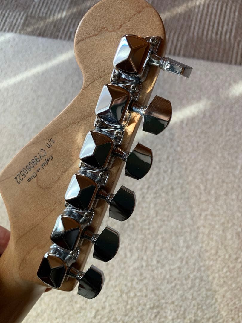 Squierスクワイヤー　ストラト