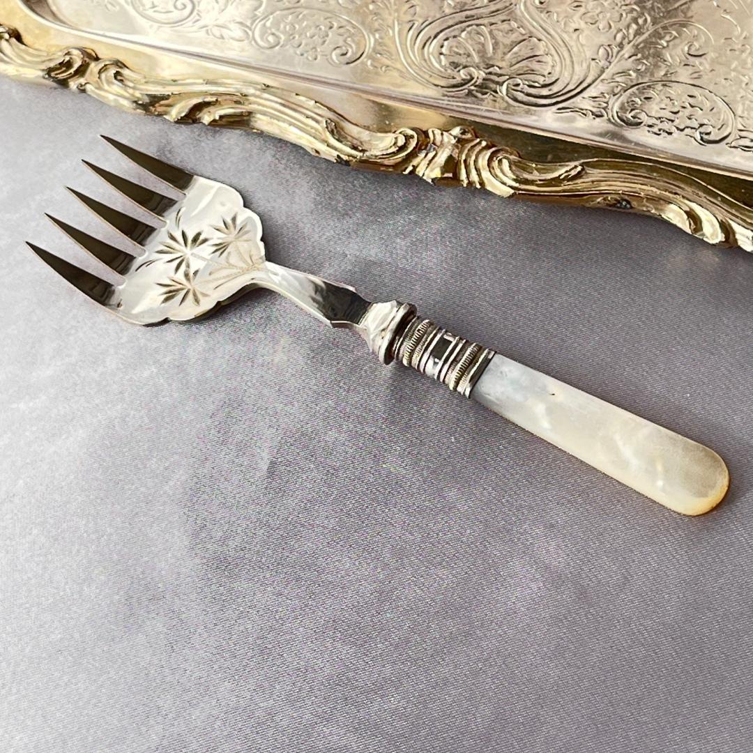 【英国】 サーディンサーバー【白蝶貝】マザーオブパール