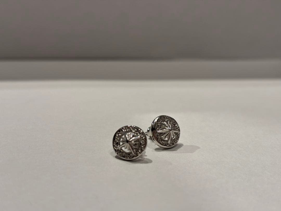 【SAAD】 シルバー　アラベスク　サンシンボル　　円形ピアス