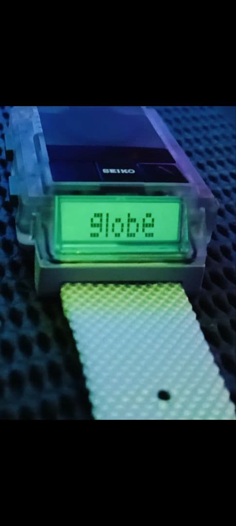 セイコー フリークエンシー腕時計 ホワイトクリアglobeグローブ小室哲哉