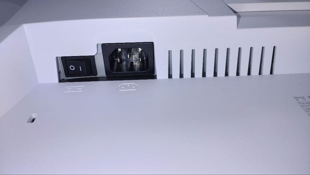 ディスプレイ・モニター本体 EIZO FlexScan EV3240X-WT