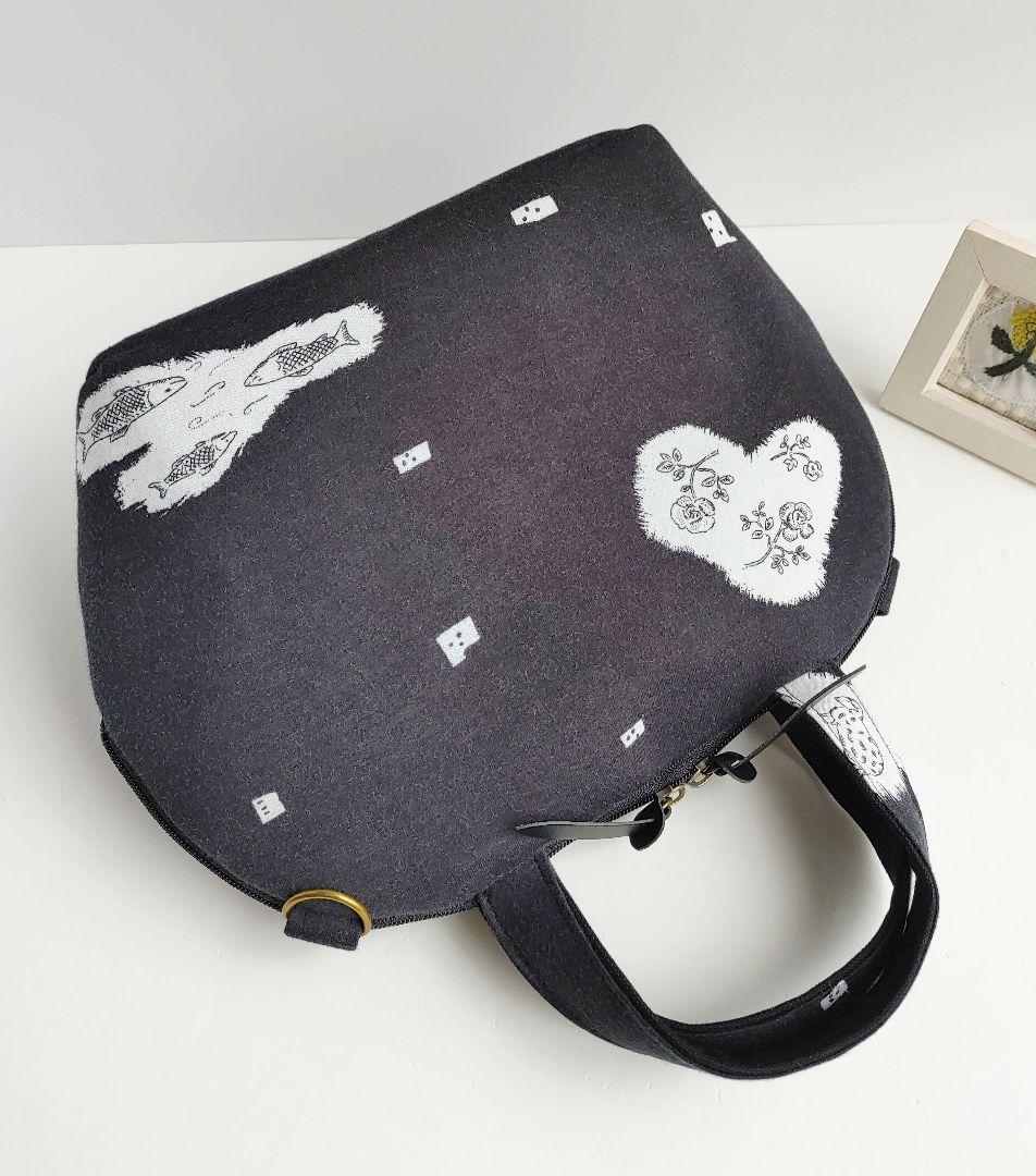 ミナペルホネン　レア　trois　ミニサイズまるいファスナーバッグ