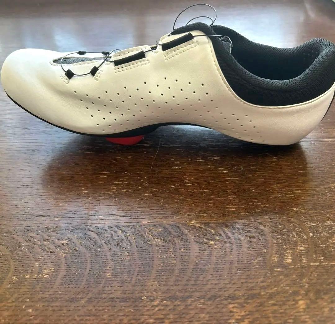 【美品】フィジークfizi:k VENTO OMN 41.5 26.7cm 白