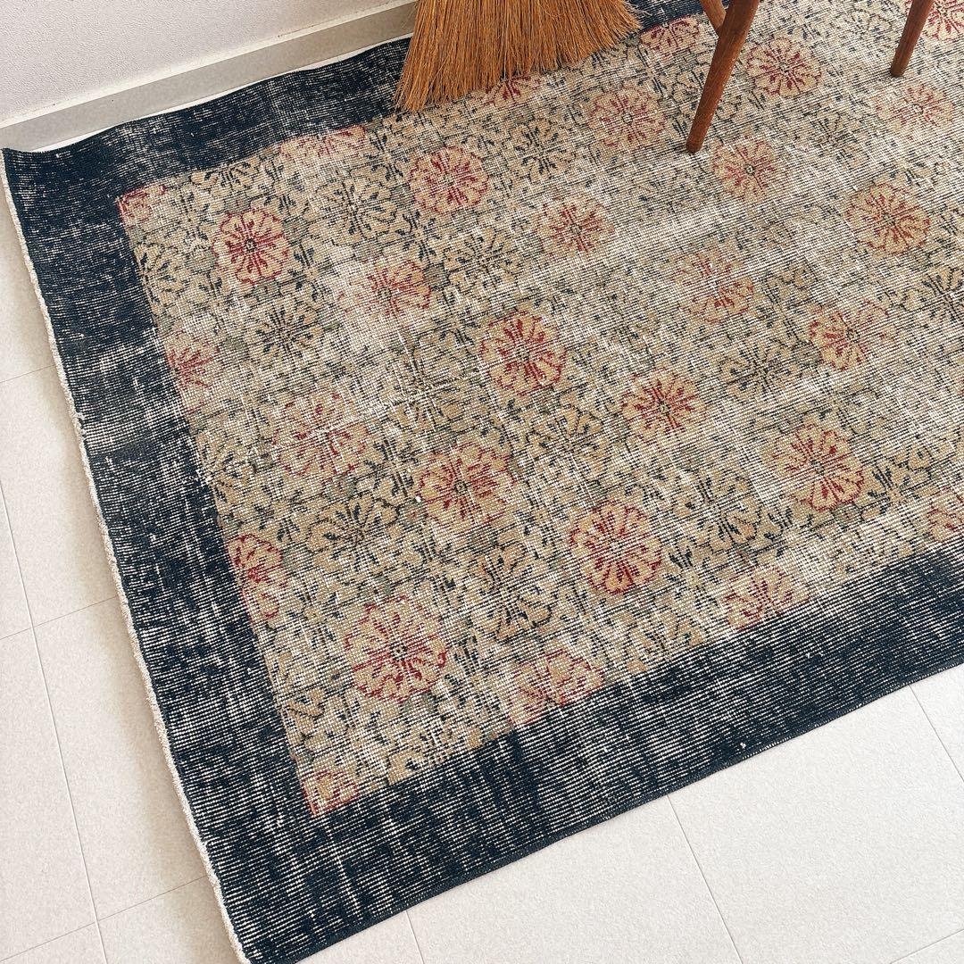 ハト 　トルコ　ヴィンテージラグ　ボタニカル　ネイビーフレーム