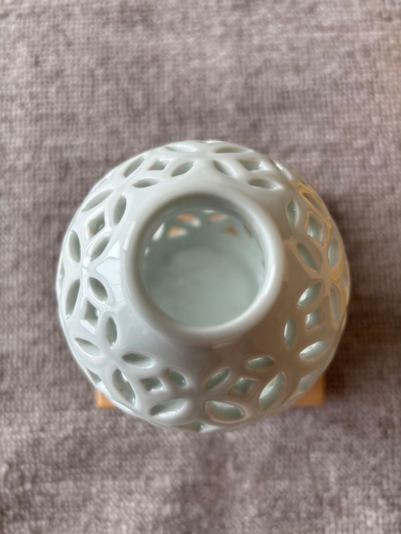 茶道具　平戸窯　三川内焼　平戸悦山造　白磁　七宝透　瓢杓立　共箱付き