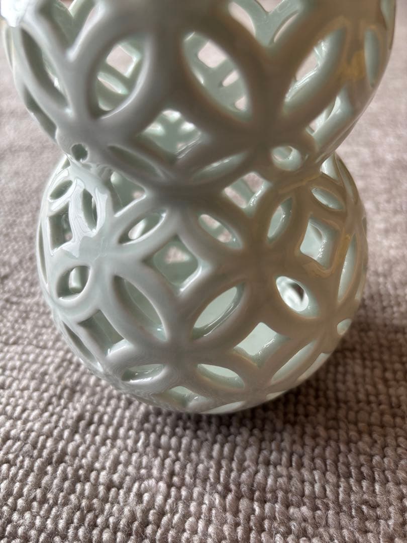 茶道具　平戸窯　三川内焼　平戸悦山造　白磁　七宝透　瓢杓立　共箱付き