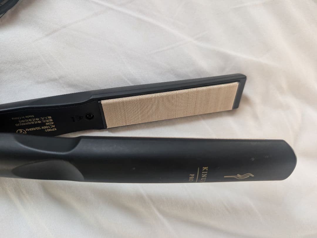 【美品】KINUJO セラミックストレートヘアアイロン ブラック