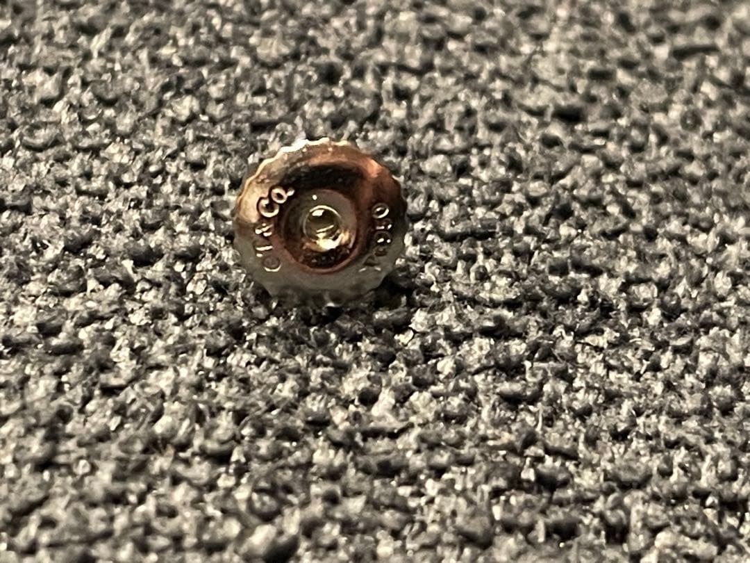 【超美品】Tiffany & Co. ソリティア ダイヤモンド シングルピアス