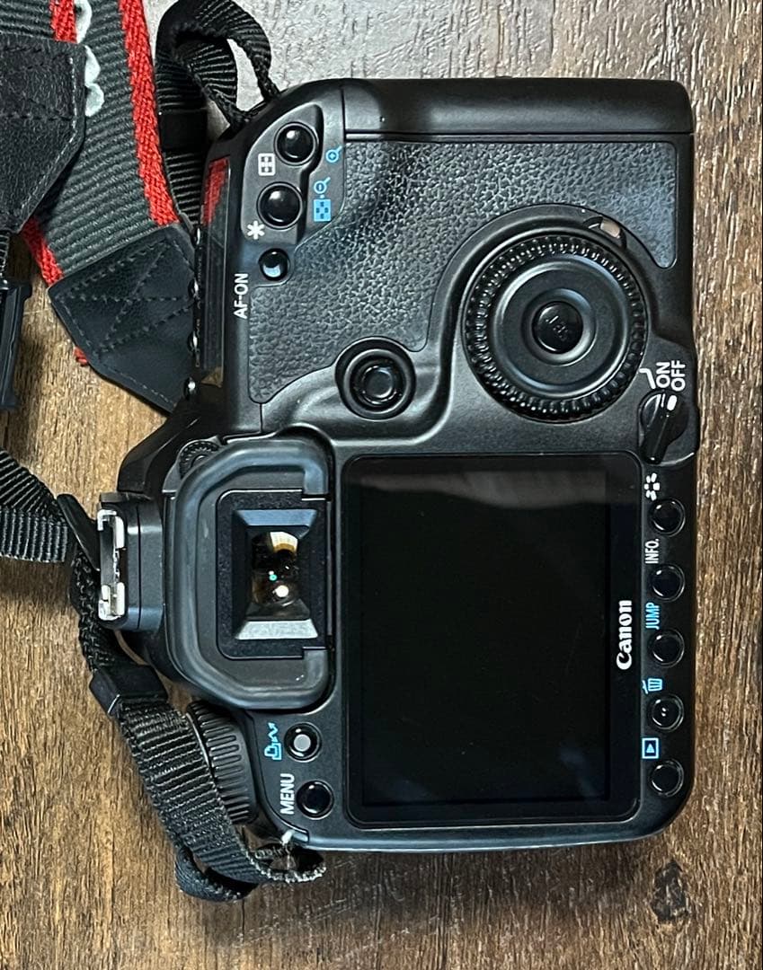 Canon EOS 40D デジタル一眼レフカメラ 50mm f1.8レンズ付き