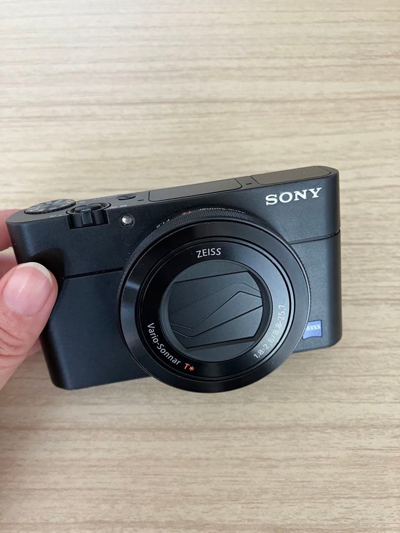 SONY RX100V DSC-RX100M5Aカメラ