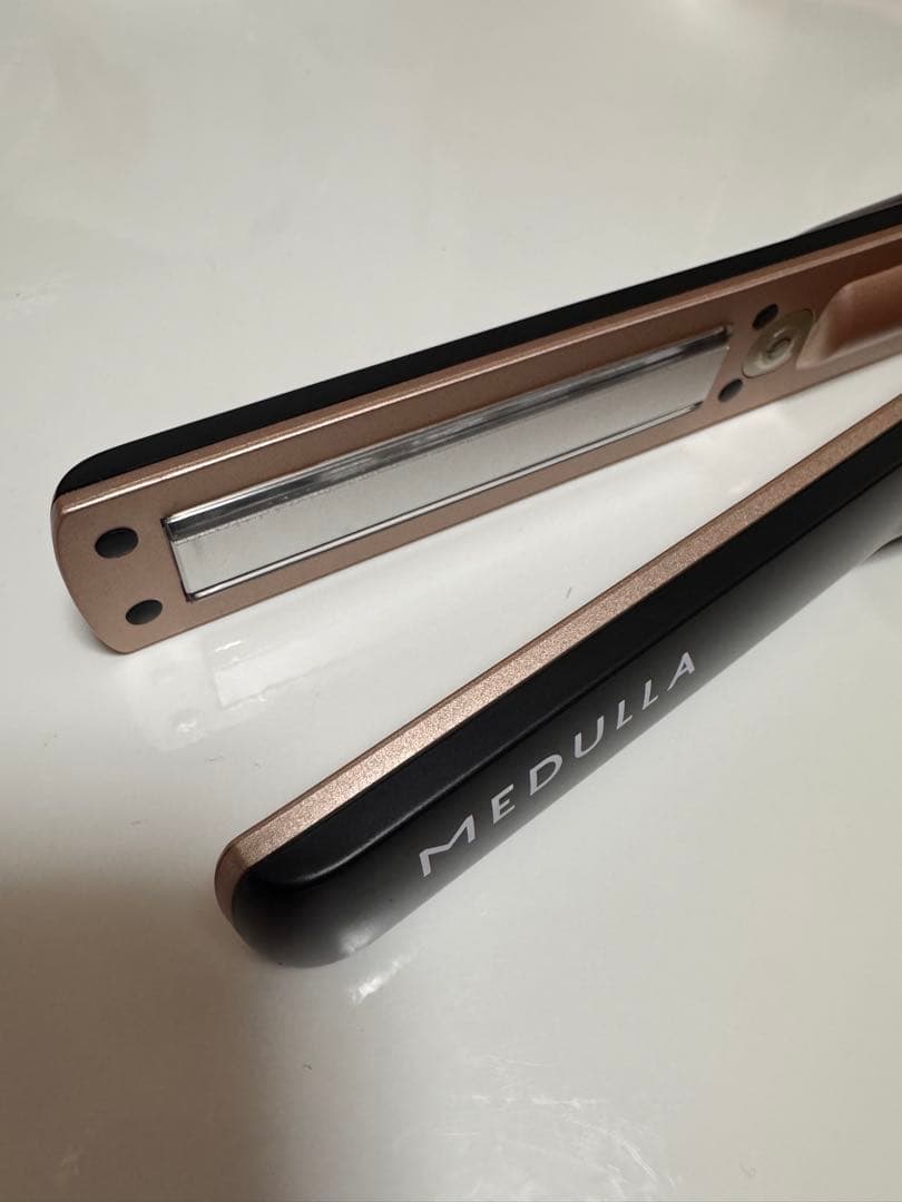 【かおりん】メデュラ　ヘアアイロン