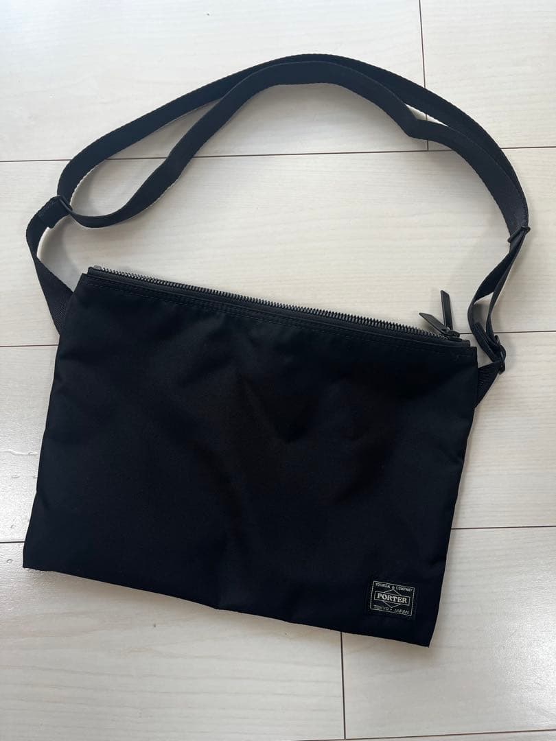 PORTER ブラックナイロンサコッシュ　状態◎