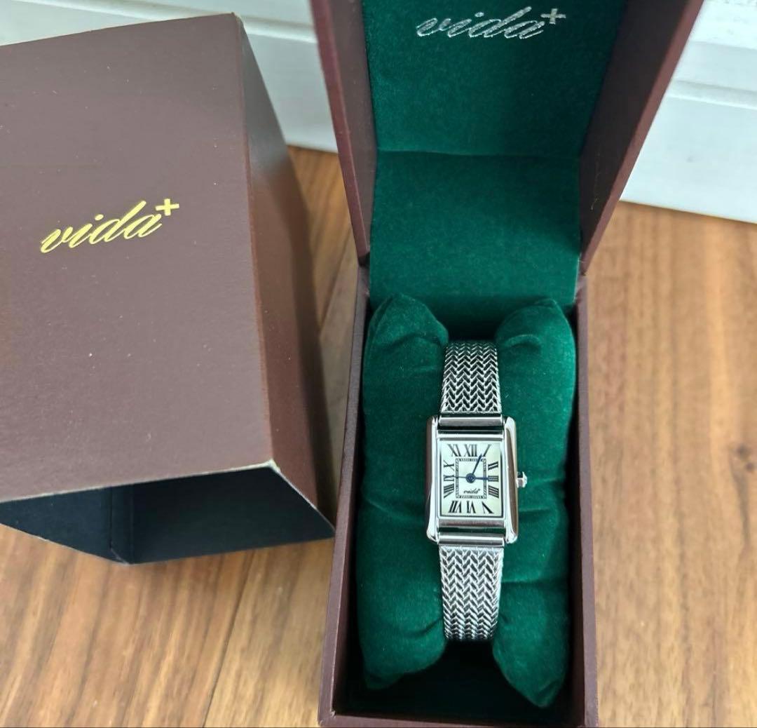 vida＋ ヴィーダプラス　腕時計