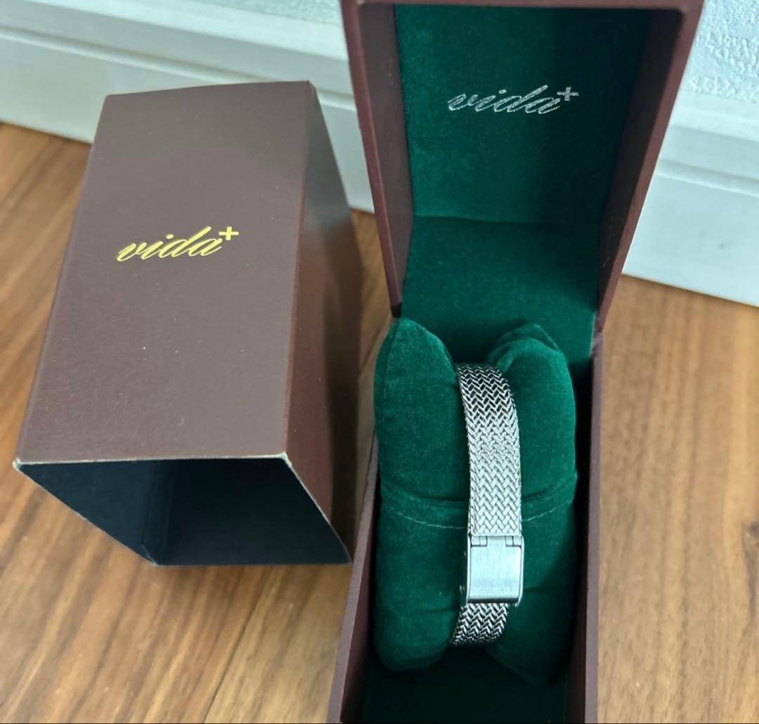 vida＋ ヴィーダプラス　腕時計