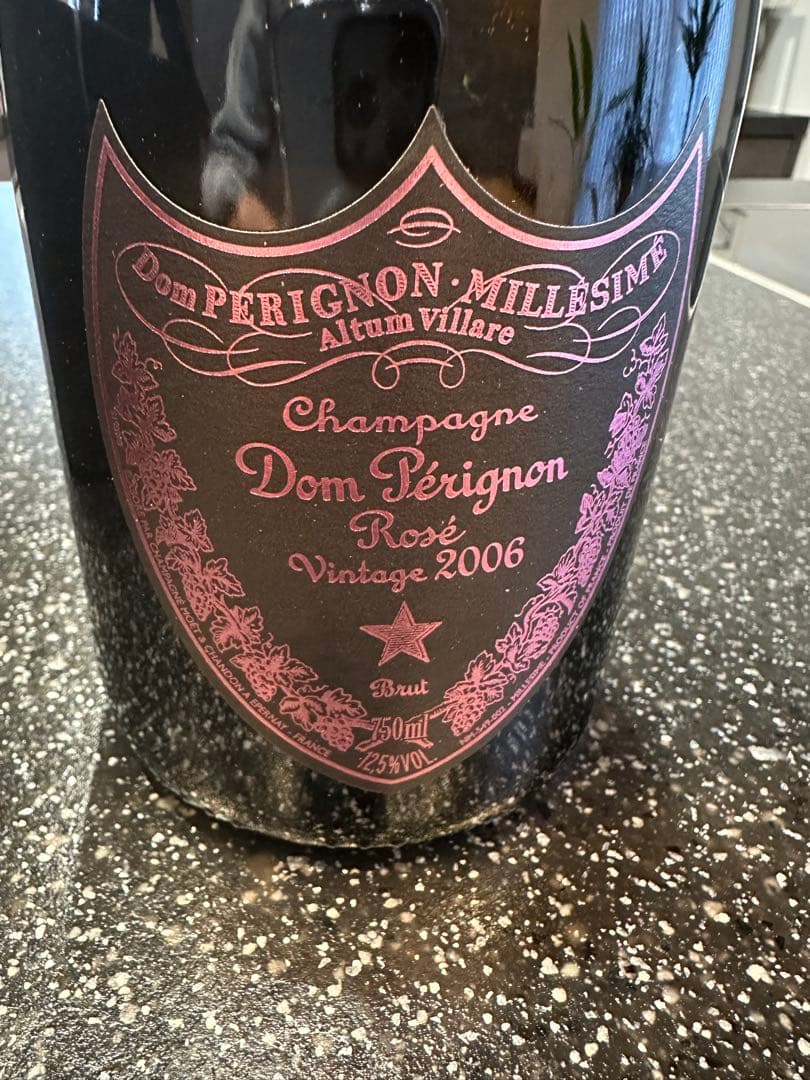 ドンペリ　ロゼ　ビンテージ　2006