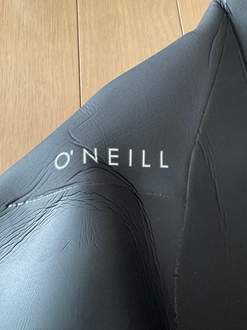 O'Neill ブラック フルスーツ　セミドライ　5/3ミリ