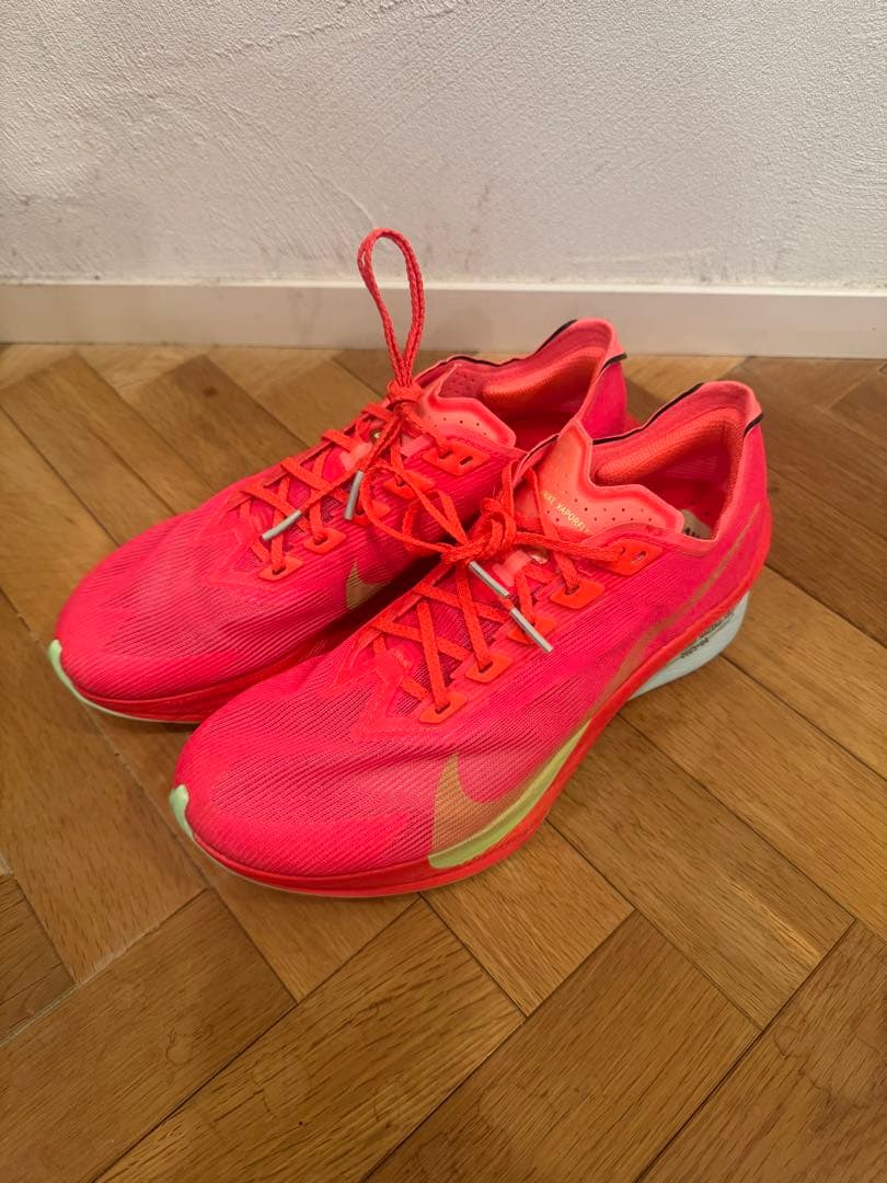 NIKE ヴェイパーフライ4 メンズ　US7.5