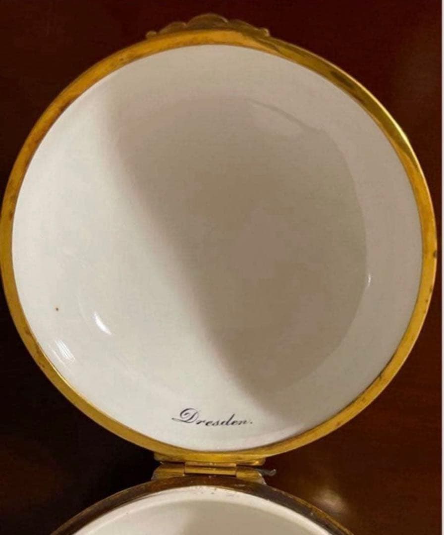 アンティークマイセン　ネームドビュー　【Dresden】