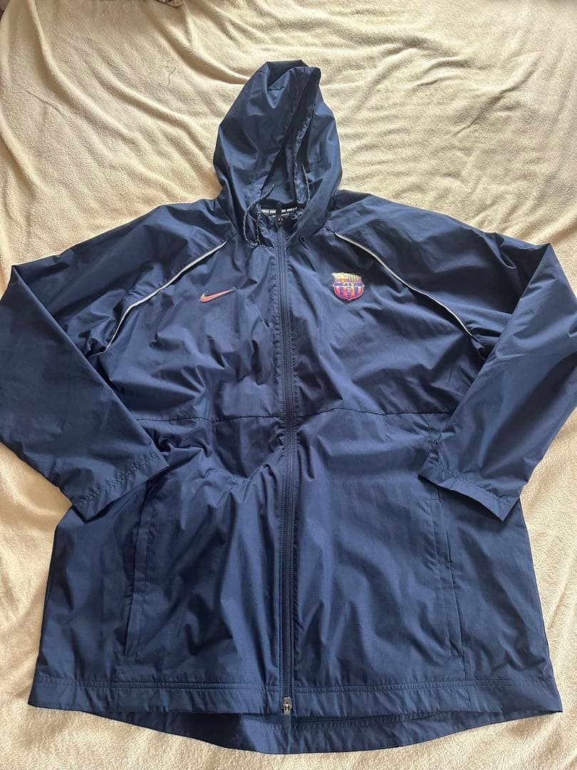 【美品】NIKE ナイキサッカー　バルセロナウィンドブレーカー　XXL