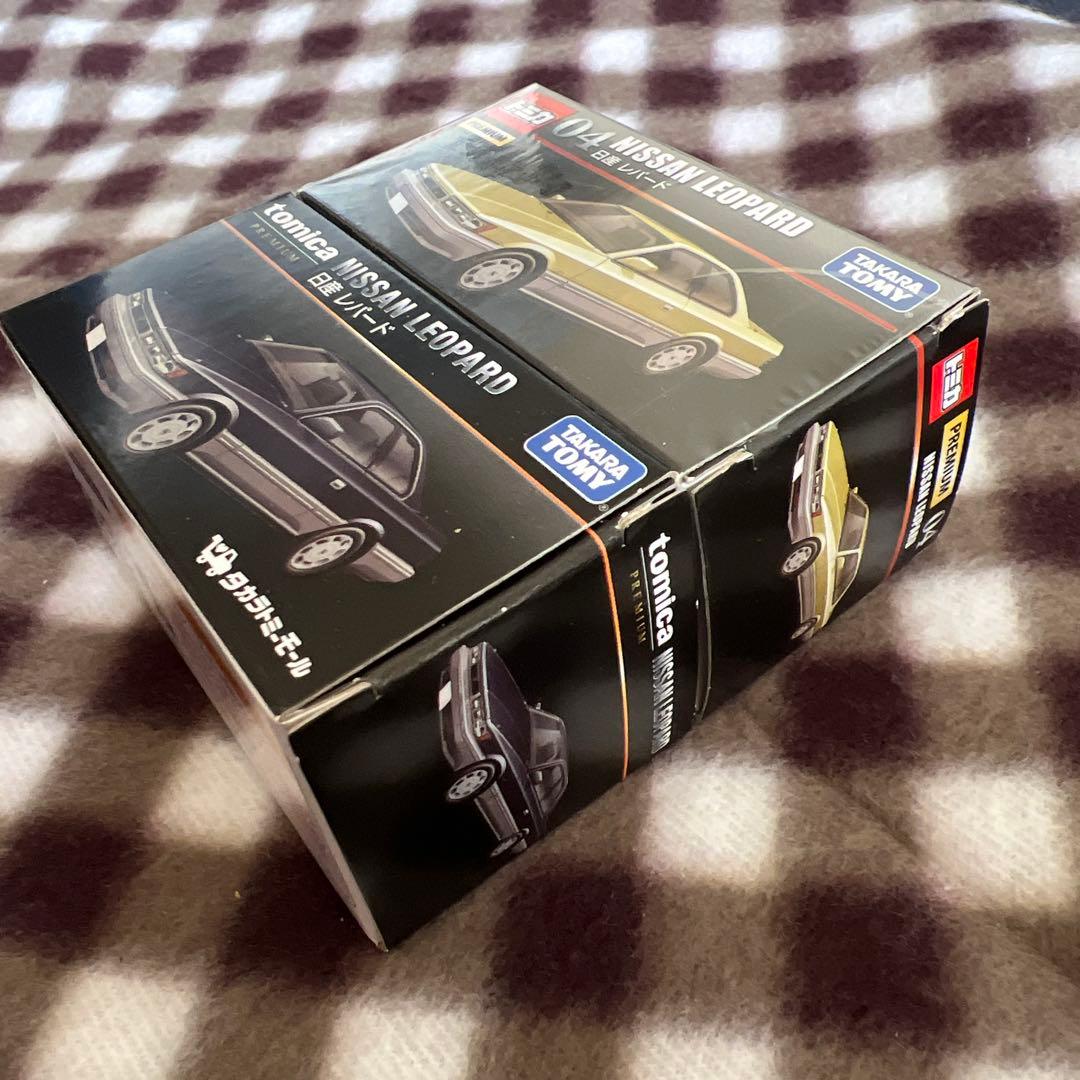 トミカプレミアム　日産レパード　二台セット