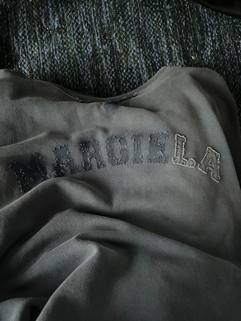 マルジェラ ヴィンテージ加工スウェット