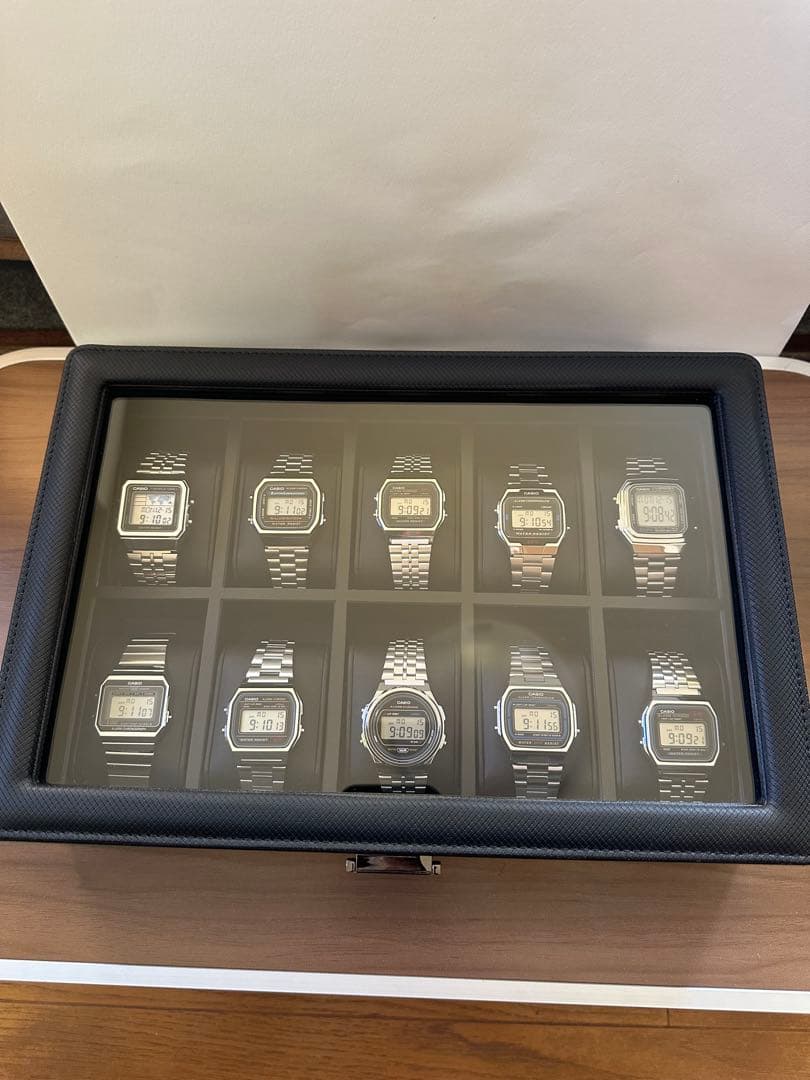 CASIO 鑑賞用メタルバンドチプカシ10本セット 時計ケース付き