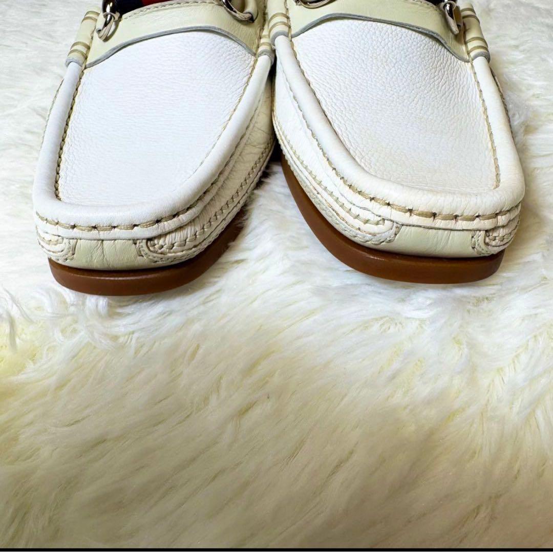 GUCCI ホワイトレザー ローファー 24.5cm