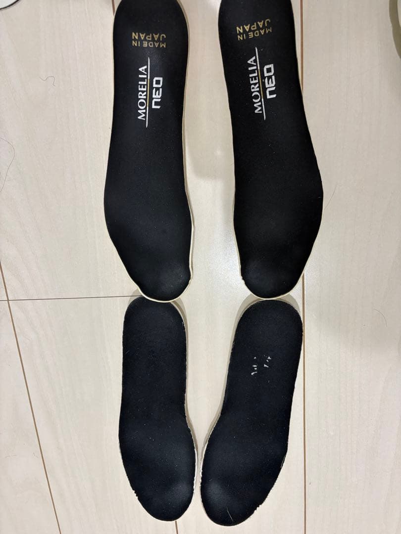 ミズノ モレリアNEOiV β スパイク トレシュー26.5