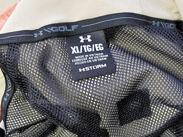UNDER ARMOUR XL ゴルフジャケット 完売品 フルジップ 撥水