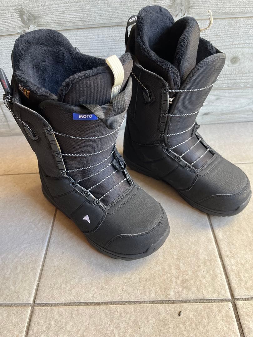 美品BURTON MOTO スノーボードブーツ 27cm 男性用 2025
