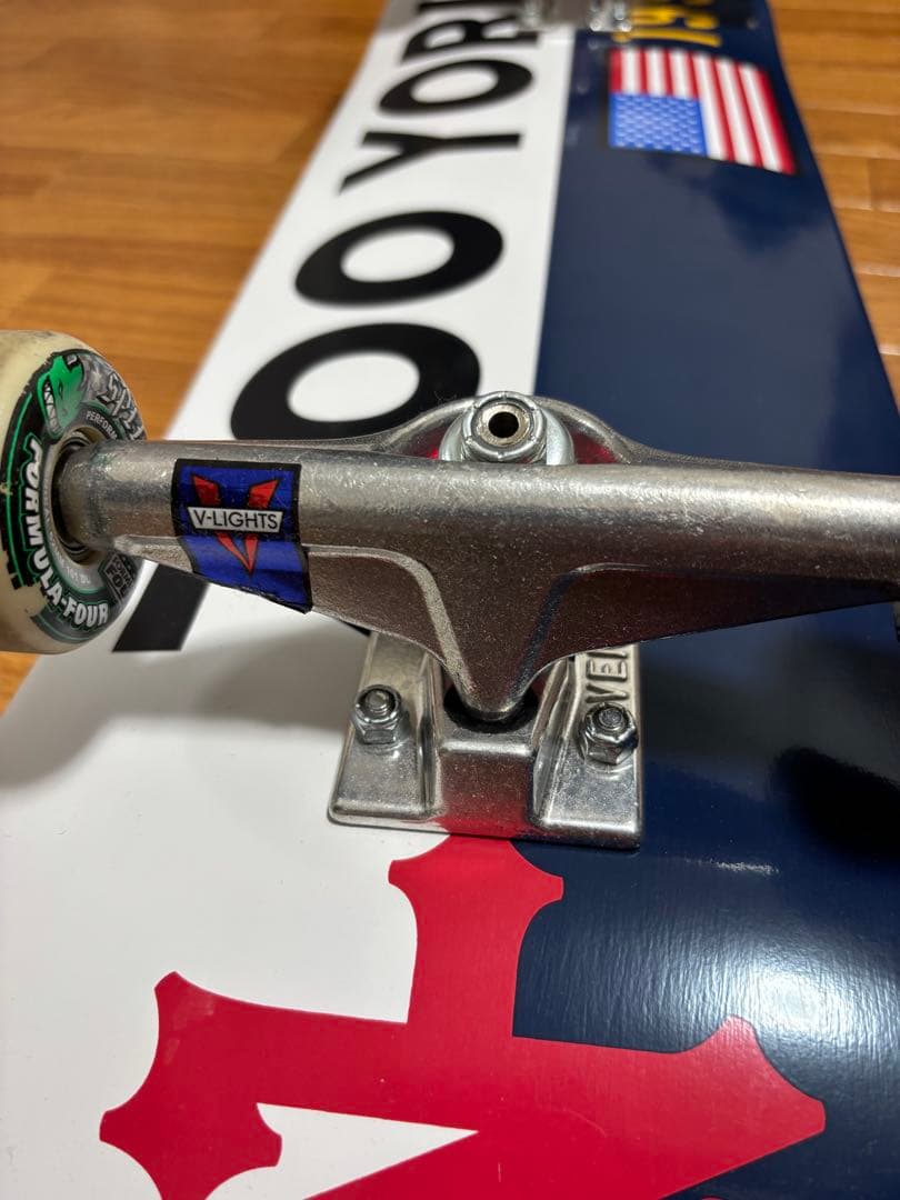 ZOO YORK コンプリートスケートボード　8.0インチ