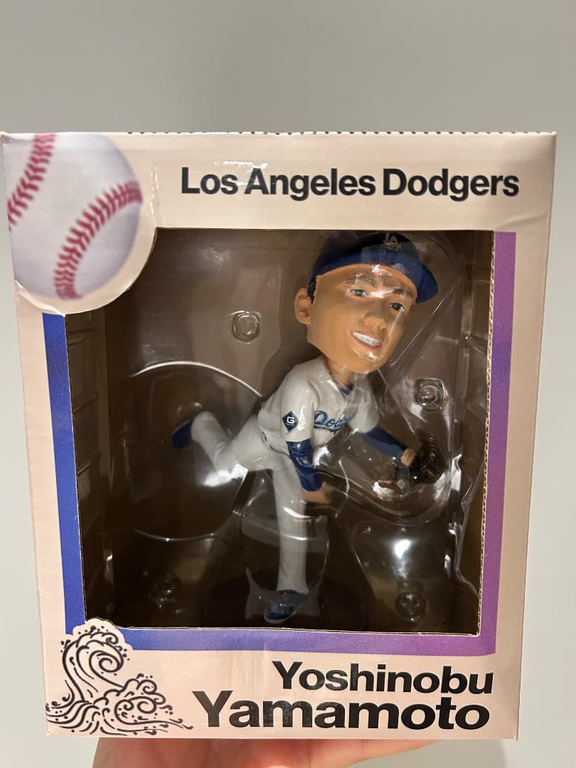 山本由伸投手　フィギア