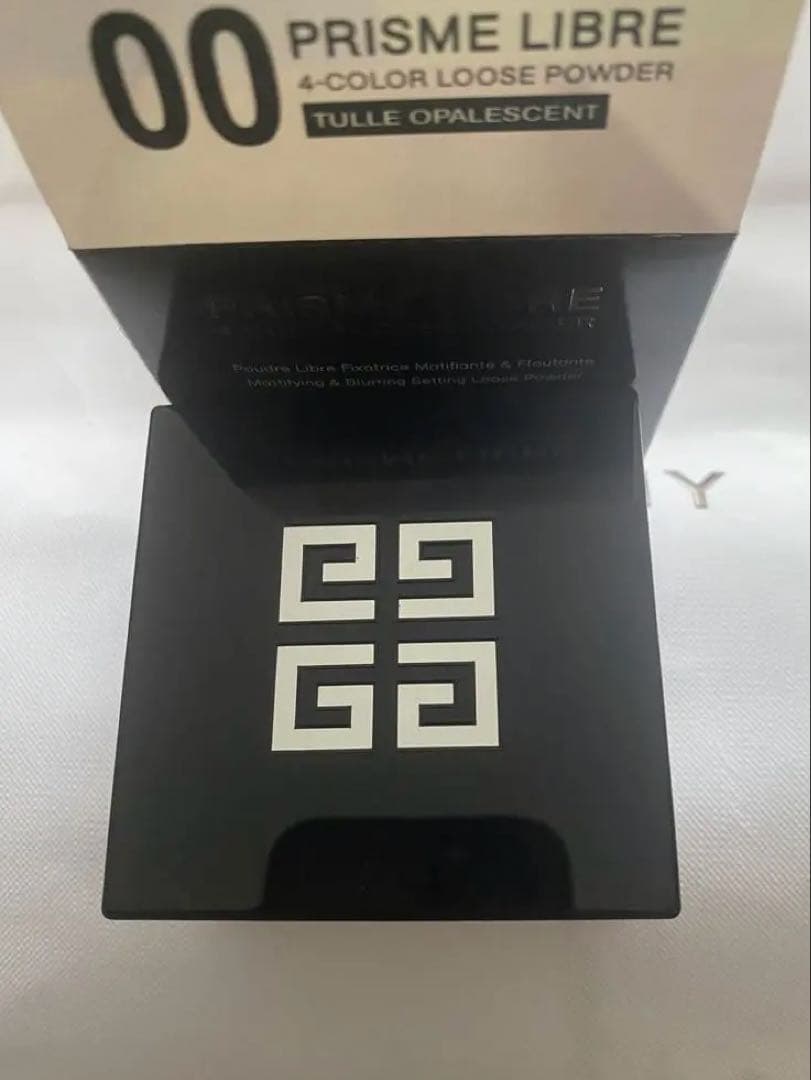 GIVENCHY PRISME LIBRE ルースパウダー 00