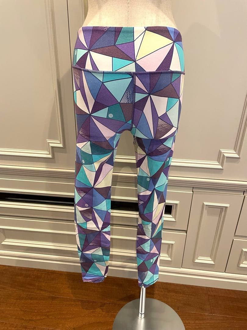 ☆easyoga 幾何学模様 ヨガパンツ