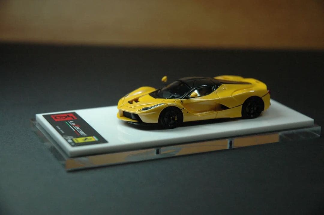 世界限定199台 DMH 1/64 Ferrari LaFerrari