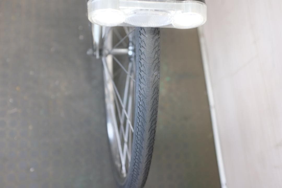 良品新基準　ブリヂストン製　アシスタ　26インチ　3段　4.0Ah充電器あり