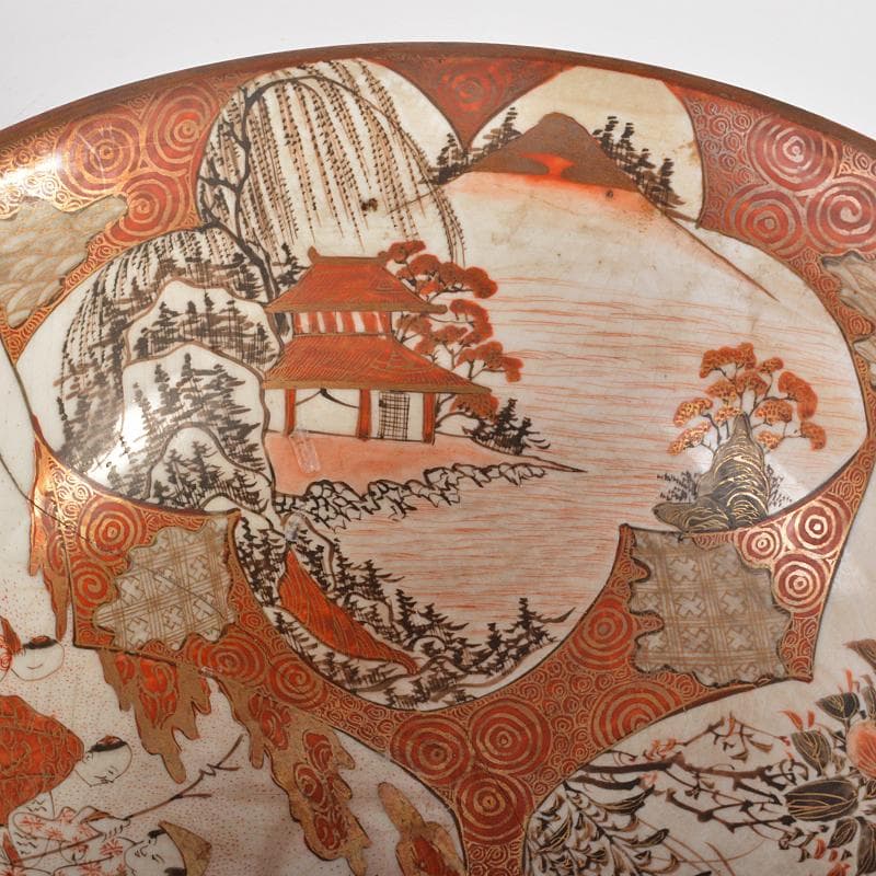 九谷焼　古九谷　赤絵金彩　窓絵　山水人物花文　三ッ組鉢　D　R6530B