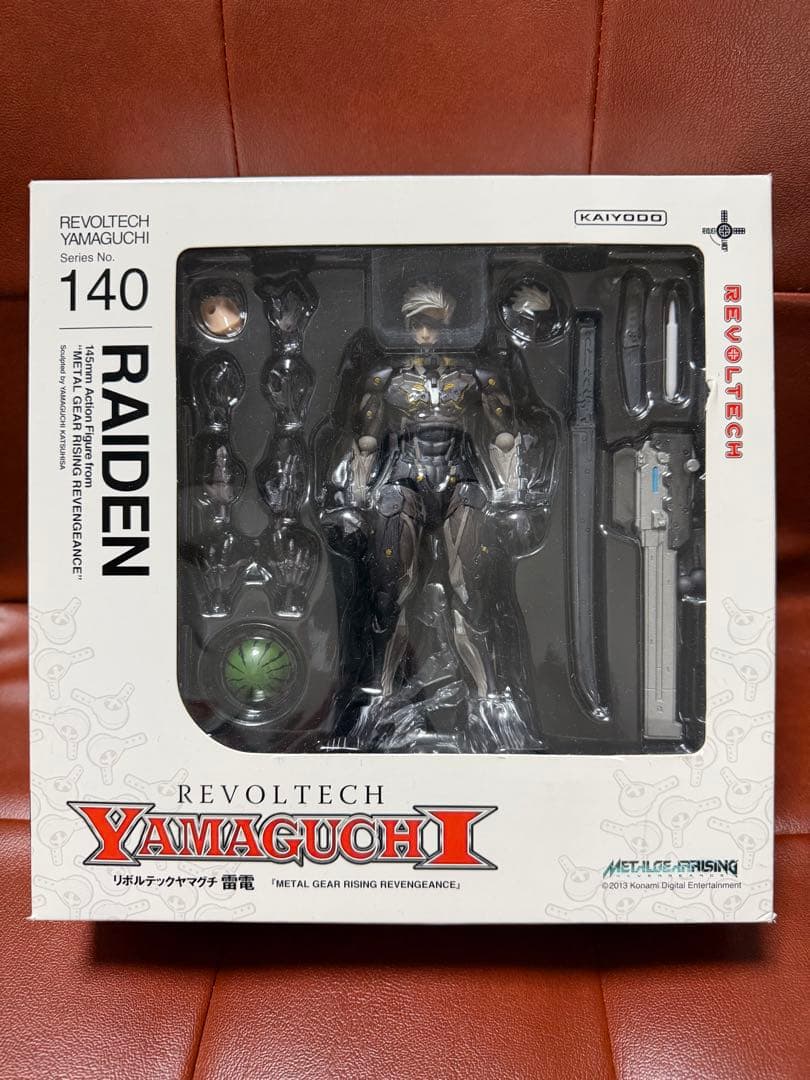 リボルテックヤマグチ　雷電　メタルギアソリッド　メタルギアライジング