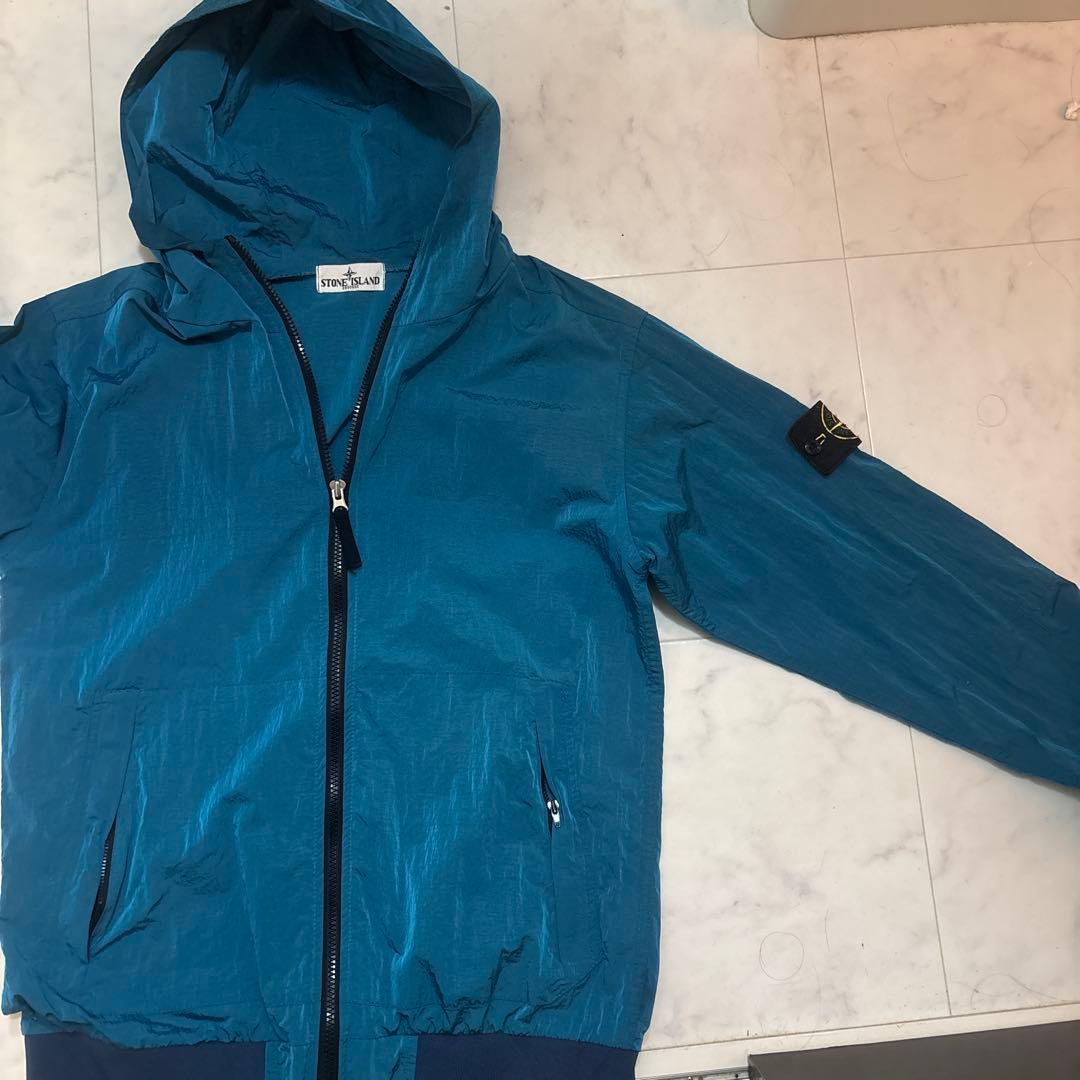 STONE  フード付きナイロンジャケット