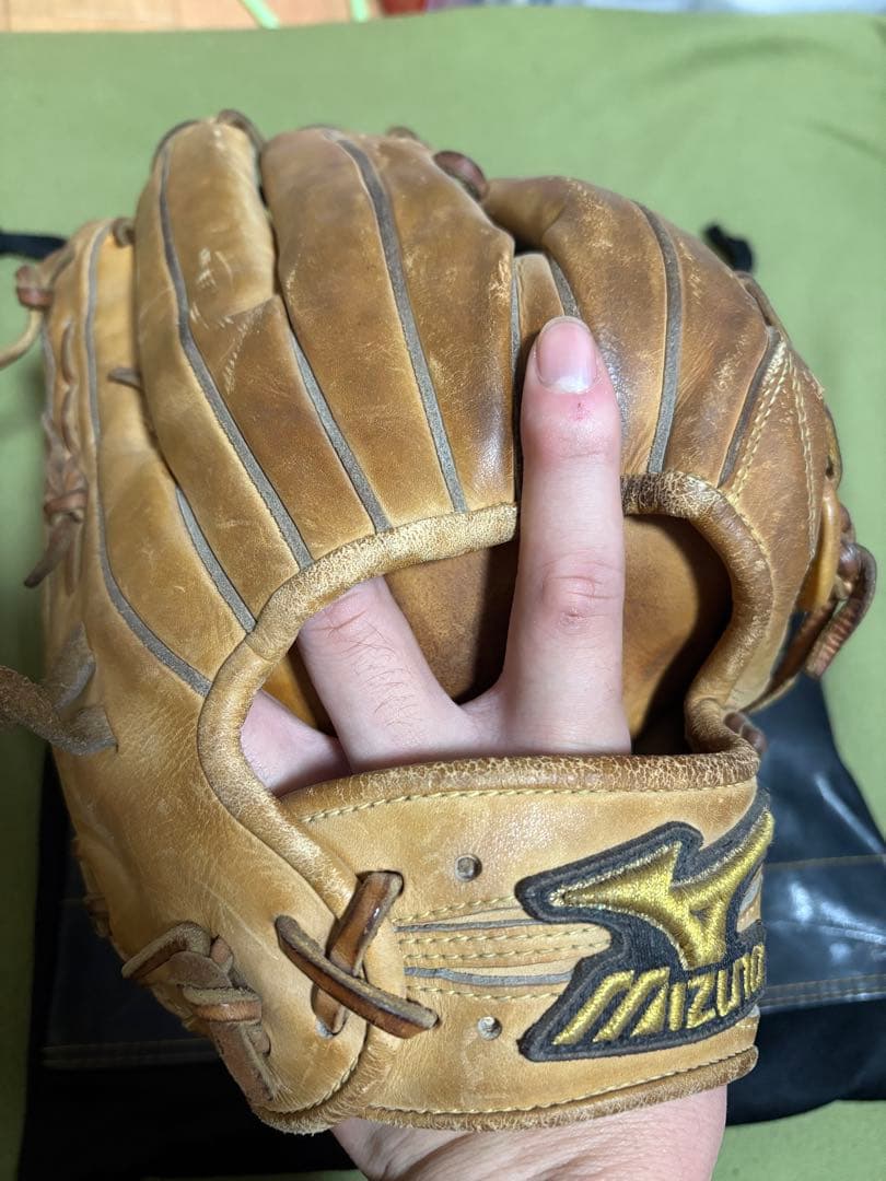 Mizuno Pro 硬式グローブ 茶色 専用バッグ付き
