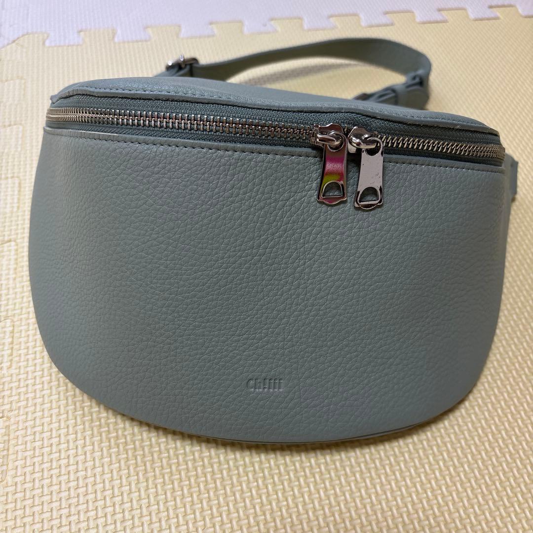 ch!iiibag BEAUTY&YOUTH別注ボディバッグ　グリーン
