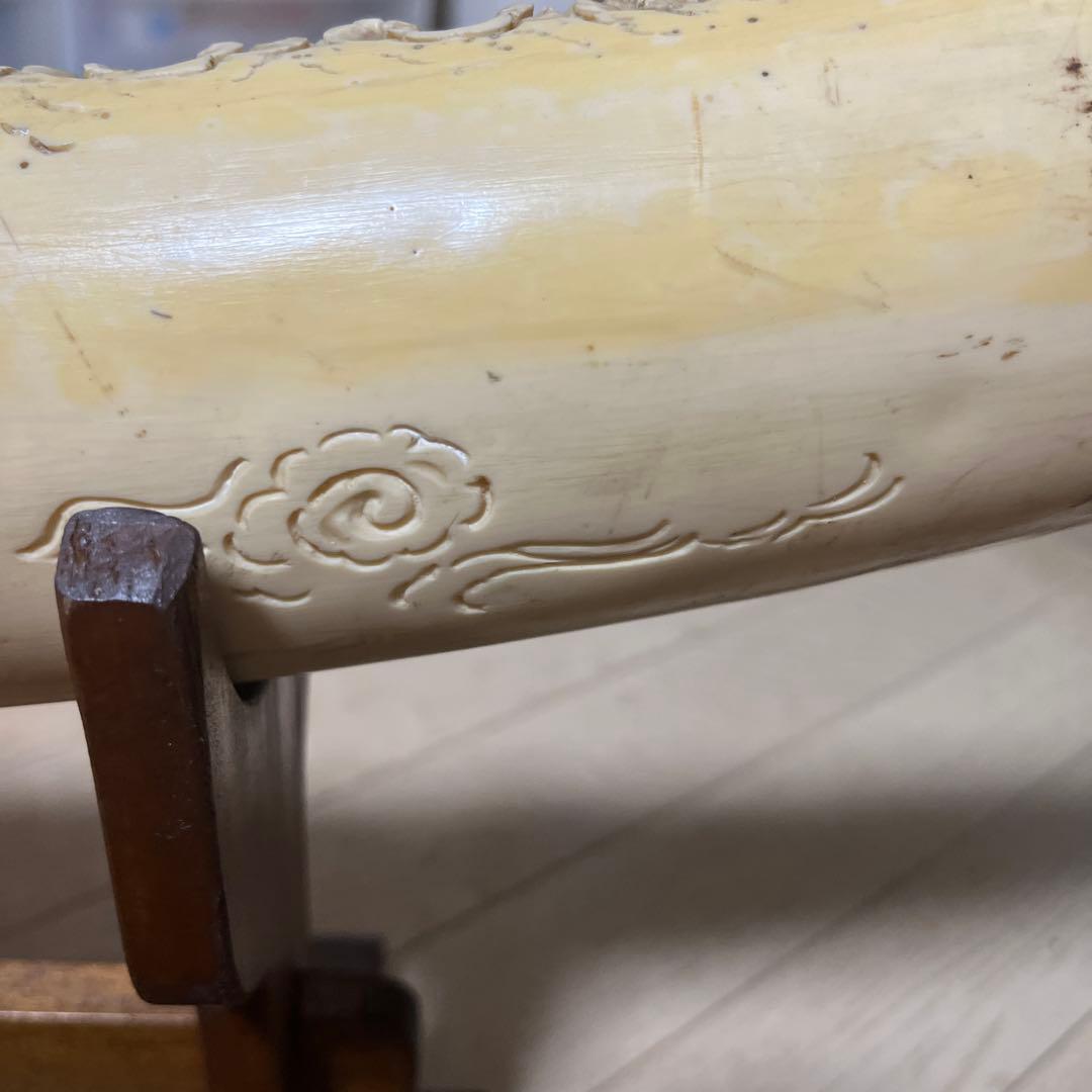 象牙風　台座付き　レプリカ　レトロ