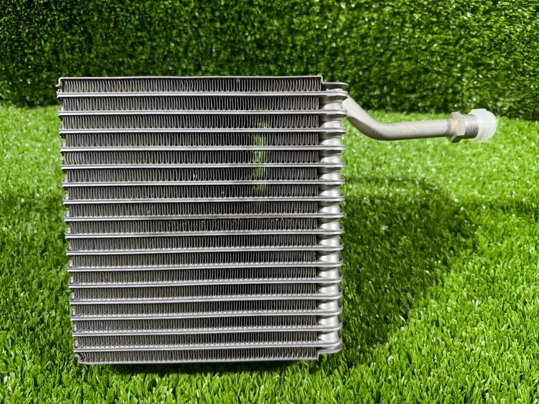 《未使用》スバル サンバー KS3 エバポレーター 503702-0732