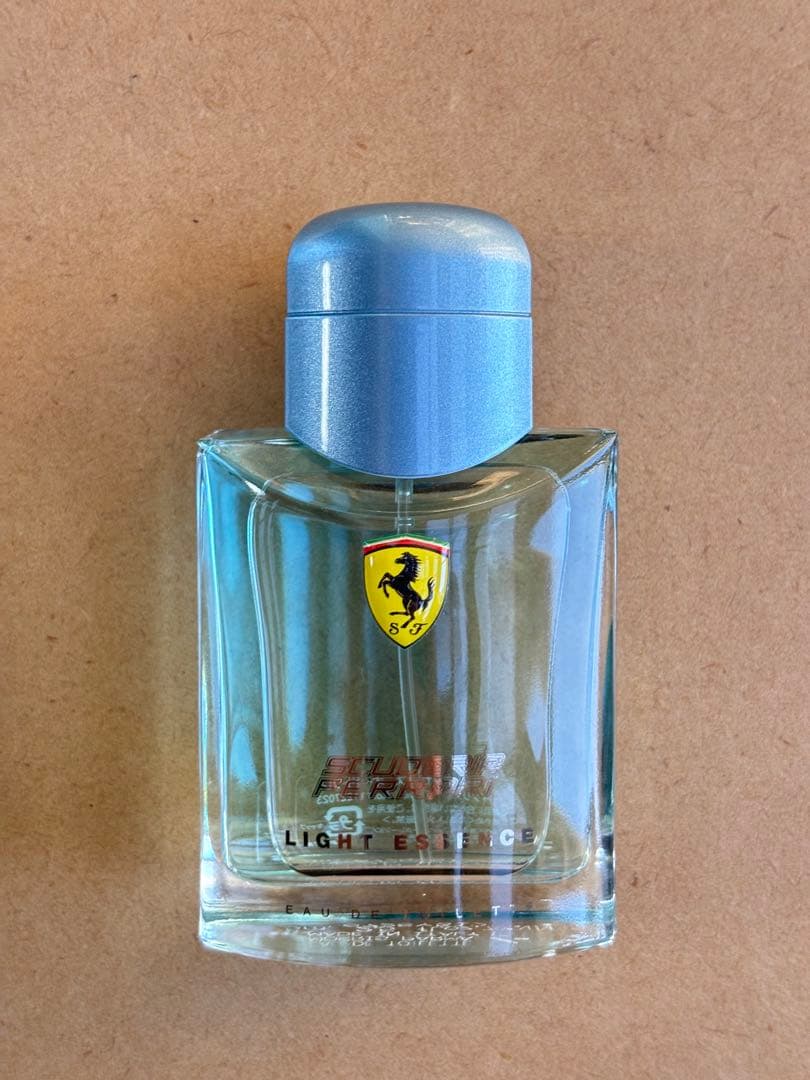 Ferrari フェラーリ ライトエッセンス オードトワレ 75ml