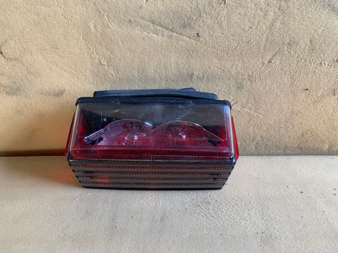 カワサキGPZ400F用　テールランプ